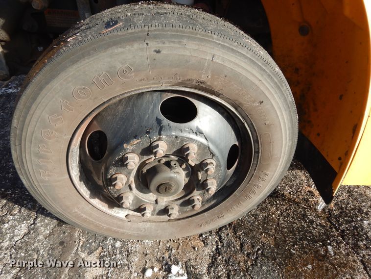 image for item DK7547 2009 Freightliner B2  school bus