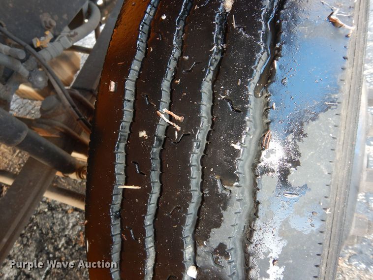 image for item DK7547 2009 Freightliner B2  school bus