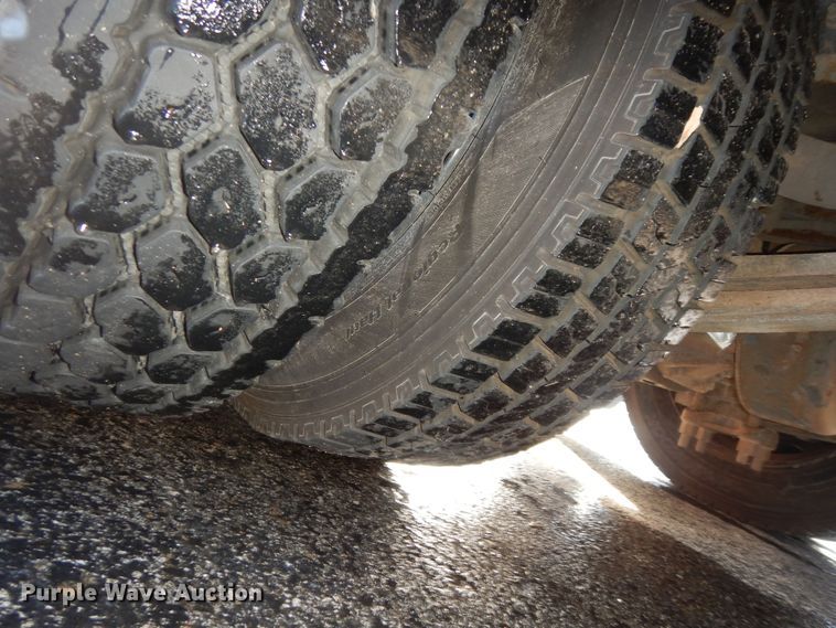 image for item DK7547 2009 Freightliner B2  school bus