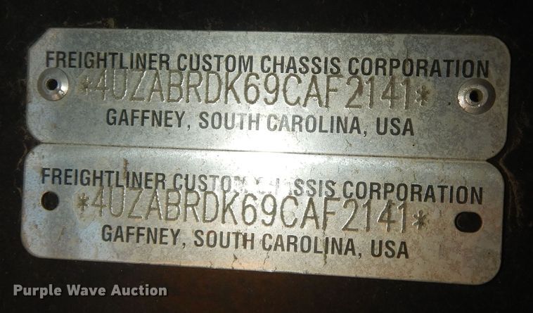 image for item DK7547 2009 Freightliner B2  school bus