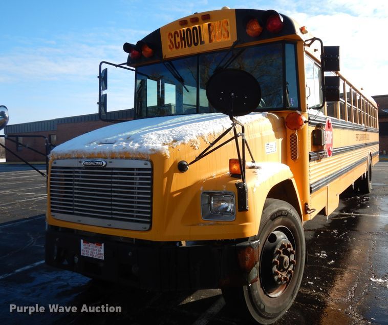 image for item DK7548 2002 Freightliner FS65  school bus