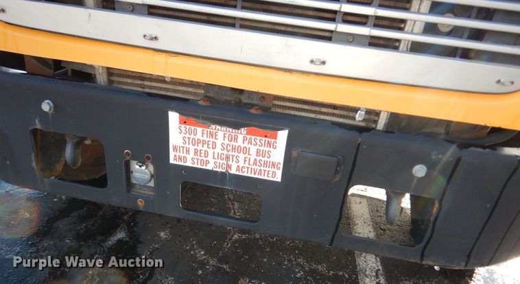 image for item DK7548 2002 Freightliner FS65  school bus