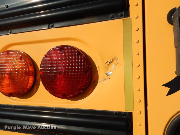 image for item DK7548 2002 Freightliner FS65  school bus