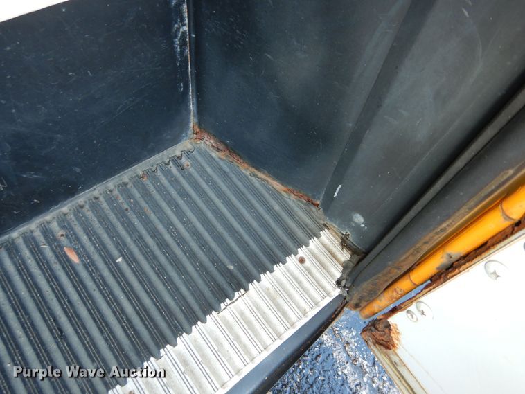 image for item DK7548 2002 Freightliner FS65  school bus