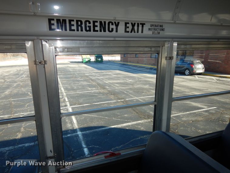 image for item DK7548 2002 Freightliner FS65  school bus