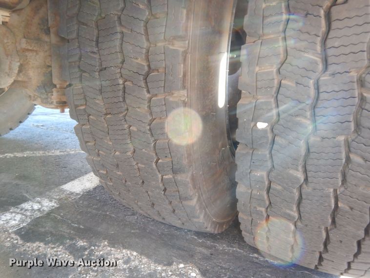 image for item DK7548 2002 Freightliner FS65  school bus