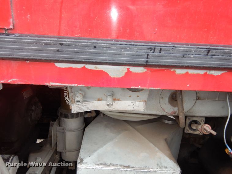 image for item DK7572 1993 MCI D4500  coach bus