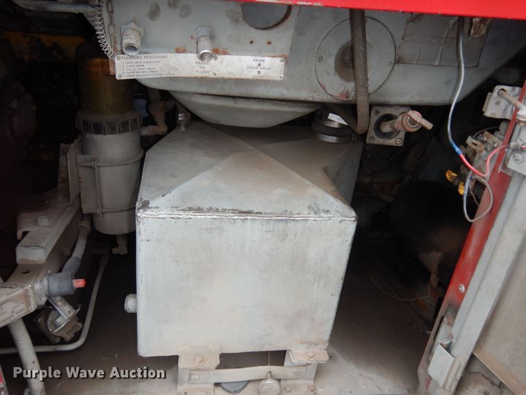 image for item DK7572 1993 MCI D4500  coach bus