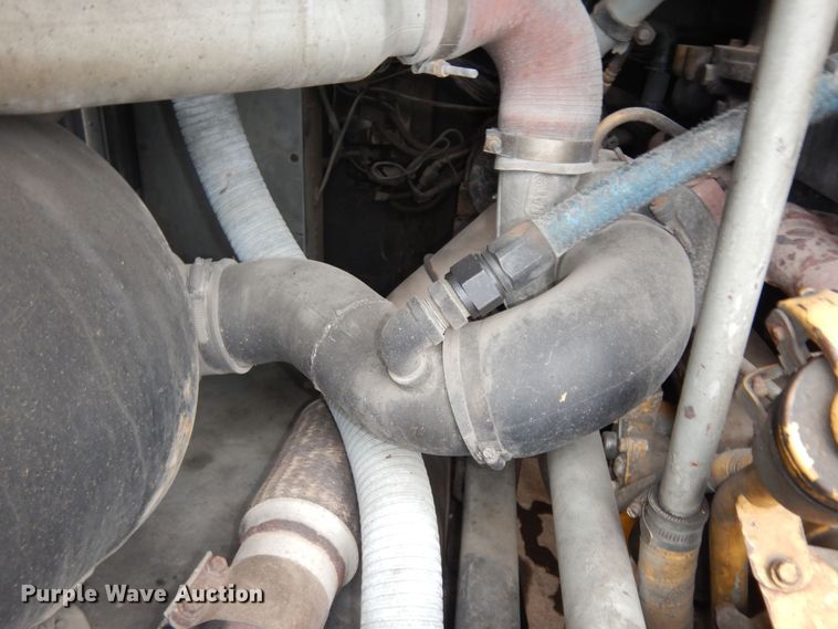 image for item DK7572 1993 MCI D4500  coach bus