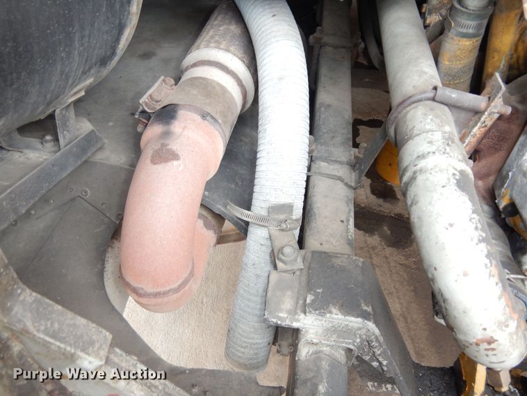 image for item DK7572 1993 MCI D4500  coach bus