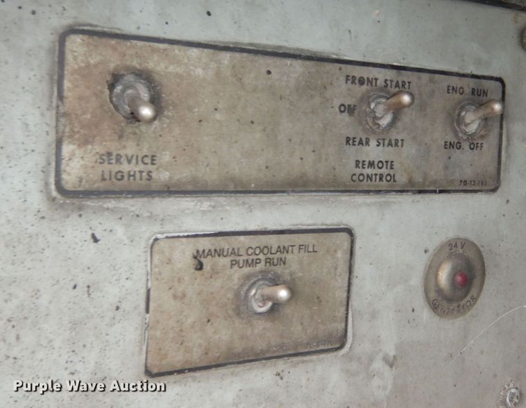 image for item DK7572 1993 MCI D4500  coach bus