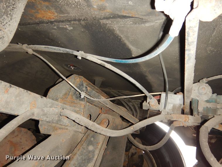 image for item DK7572 1993 MCI D4500  coach bus