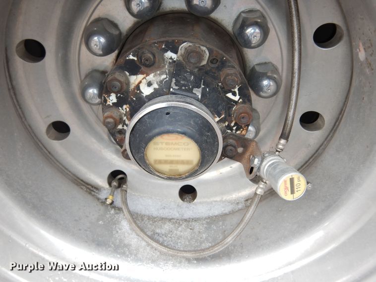 image for item DK7572 1993 MCI D4500  coach bus