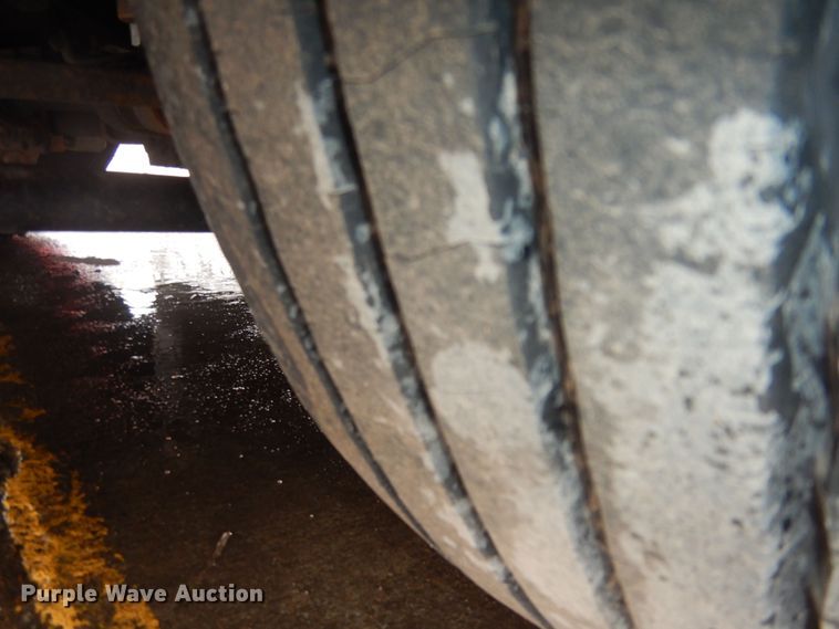 image for item DK7572 1993 MCI D4500  coach bus