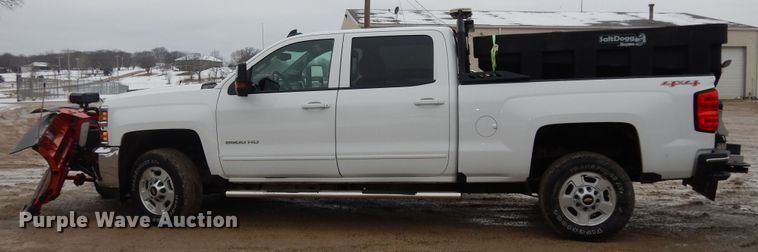 image for item DK7573 2017 Chevrolet Silverado 2500HD  Crew Cab pickup truck