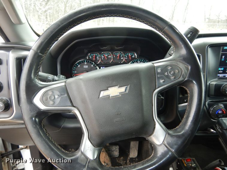 image for item DK7573 2017 Chevrolet Silverado 2500HD  Crew Cab pickup truck