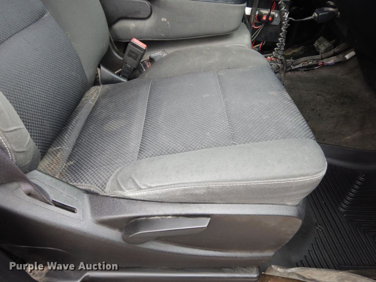 image for item DK7573 2017 Chevrolet Silverado 2500HD  Crew Cab pickup truck