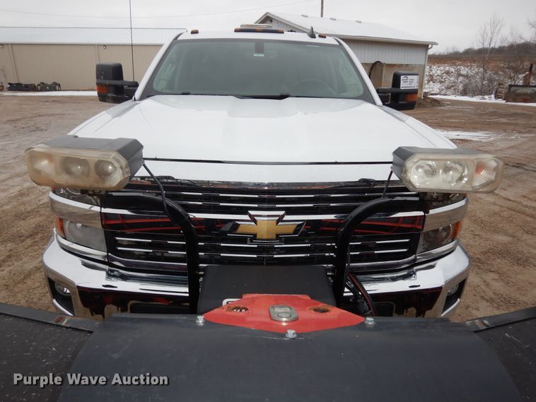 image for item DK7573 2017 Chevrolet Silverado 2500HD  Crew Cab pickup truck