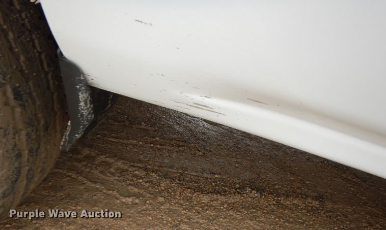 image for item DK7573 2017 Chevrolet Silverado 2500HD  Crew Cab pickup truck