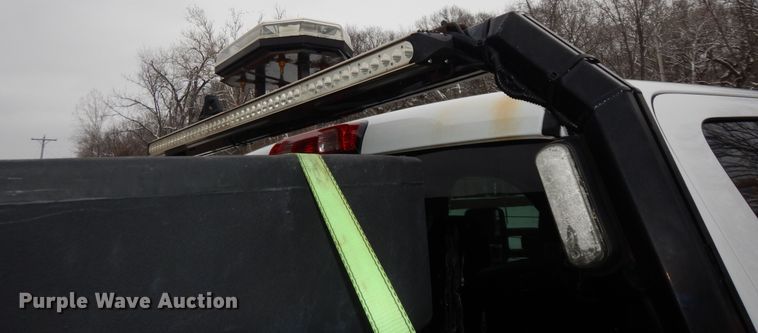 image for item DK7573 2017 Chevrolet Silverado 2500HD  Crew Cab pickup truck