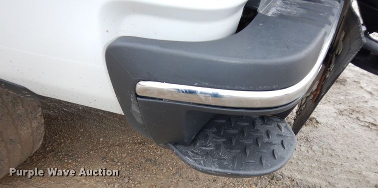 image for item DK7573 2017 Chevrolet Silverado 2500HD  Crew Cab pickup truck