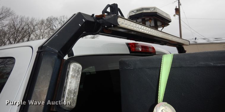 image for item DK7573 2017 Chevrolet Silverado 2500HD  Crew Cab pickup truck