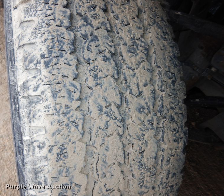 image for item DK7573 2017 Chevrolet Silverado 2500HD  Crew Cab pickup truck