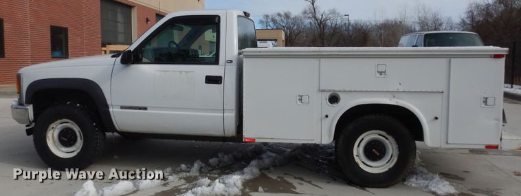 image for item DK7574 1999 GMC Sierra 2500 SL  utility bed pickup truck