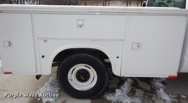 image for item DK7574 1999 GMC Sierra 2500 SL  utility bed pickup truck