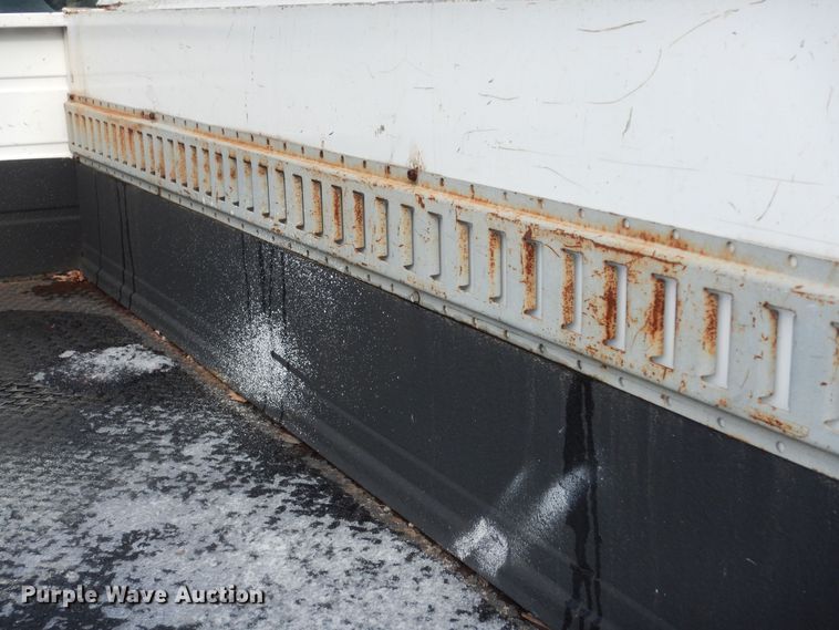 image for item DK7574 1999 GMC Sierra 2500 SL  utility bed pickup truck