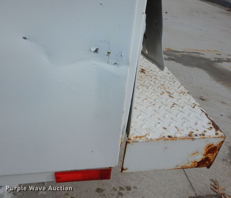 image for item DK7574 1999 GMC Sierra 2500 SL  utility bed pickup truck