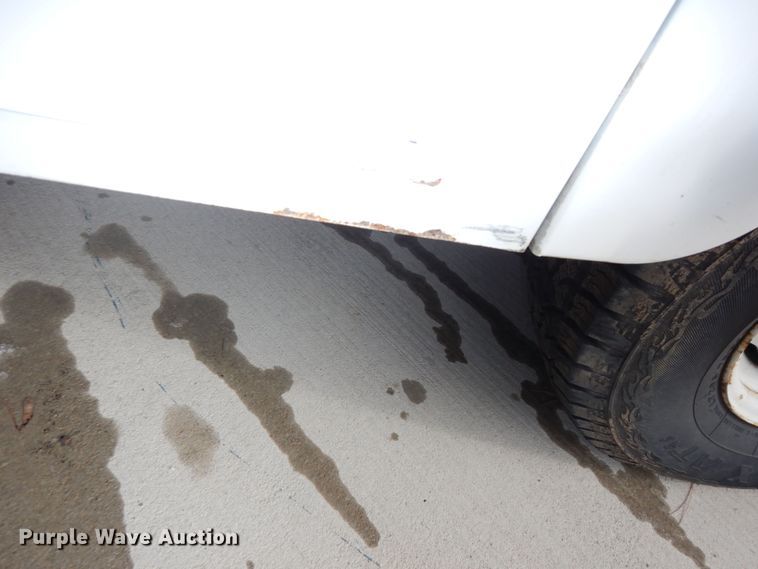 image for item DK7574 1999 GMC Sierra 2500 SL  utility bed pickup truck