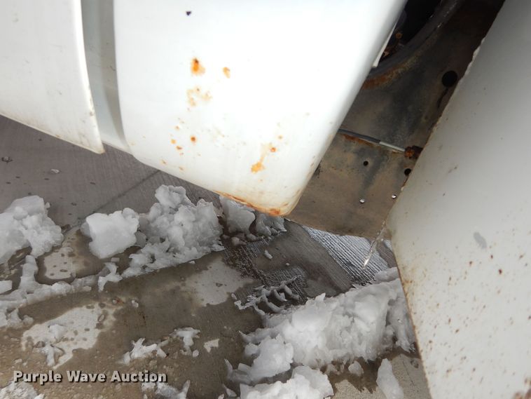 image for item DK7574 1999 GMC Sierra 2500 SL  utility bed pickup truck