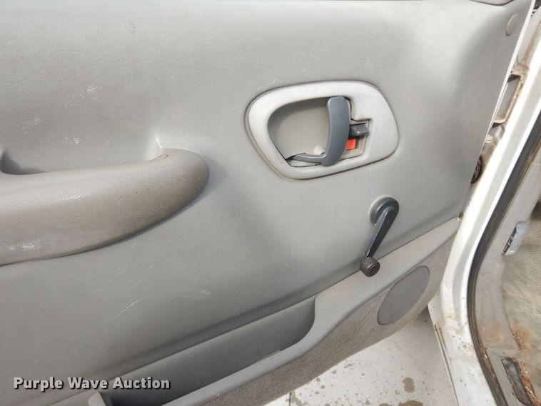 image for item DK7574 1999 GMC Sierra 2500 SL  utility bed pickup truck