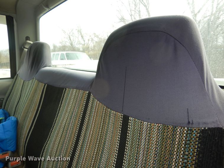 image for item DK7574 1999 GMC Sierra 2500 SL  utility bed pickup truck