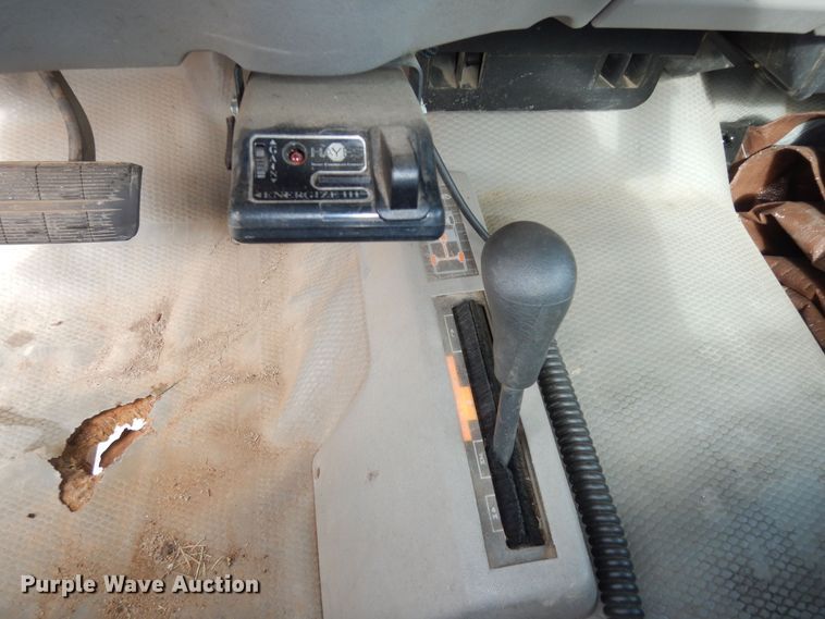 image for item DK7574 1999 GMC Sierra 2500 SL  utility bed pickup truck