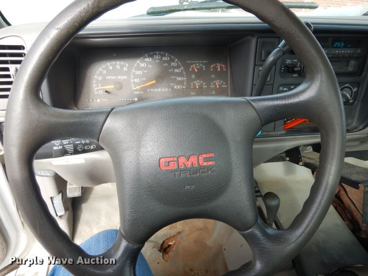 image for item DK7574 1999 GMC Sierra 2500 SL  utility bed pickup truck