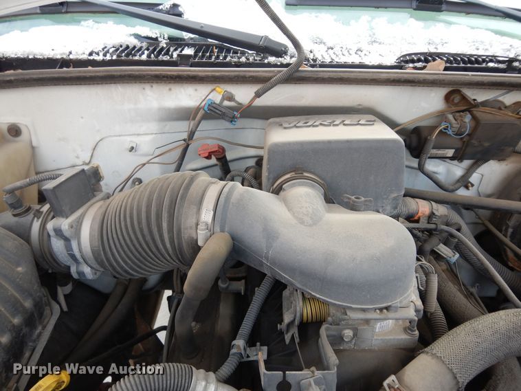 image for item DK7574 1999 GMC Sierra 2500 SL  utility bed pickup truck