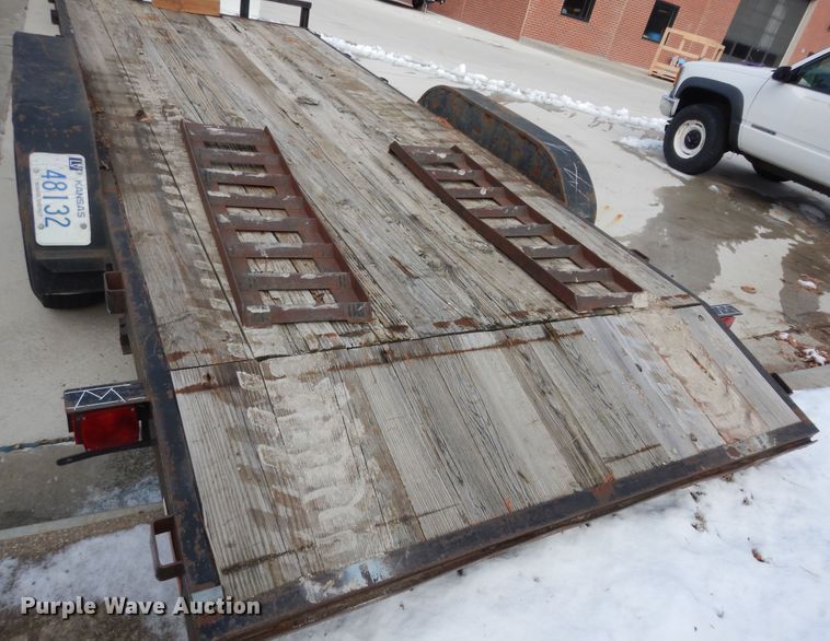 image for item DK7575 1999 Morris  equipment trailer
