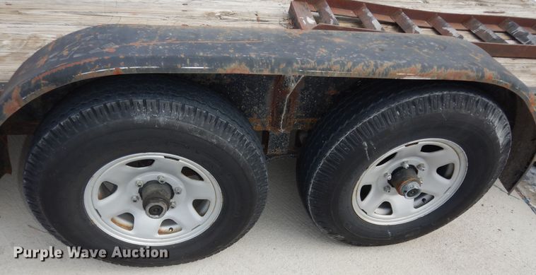image for item DK7575 1999 Morris  equipment trailer