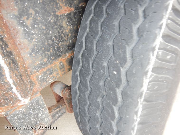 image for item DK7575 1999 Morris  equipment trailer