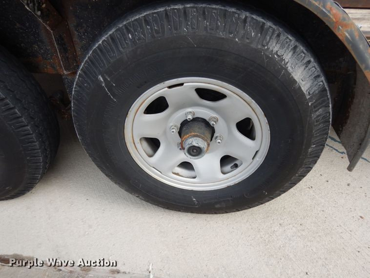 image for item DK7575 1999 Morris  equipment trailer