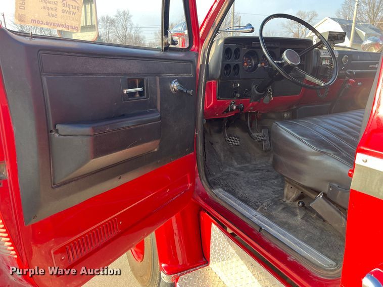 image for item DP0457 1988 GMC C7000  pumper fire truck