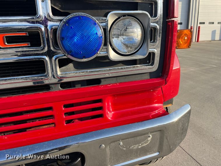 image for item DP0457 1988 GMC C7000  pumper fire truck