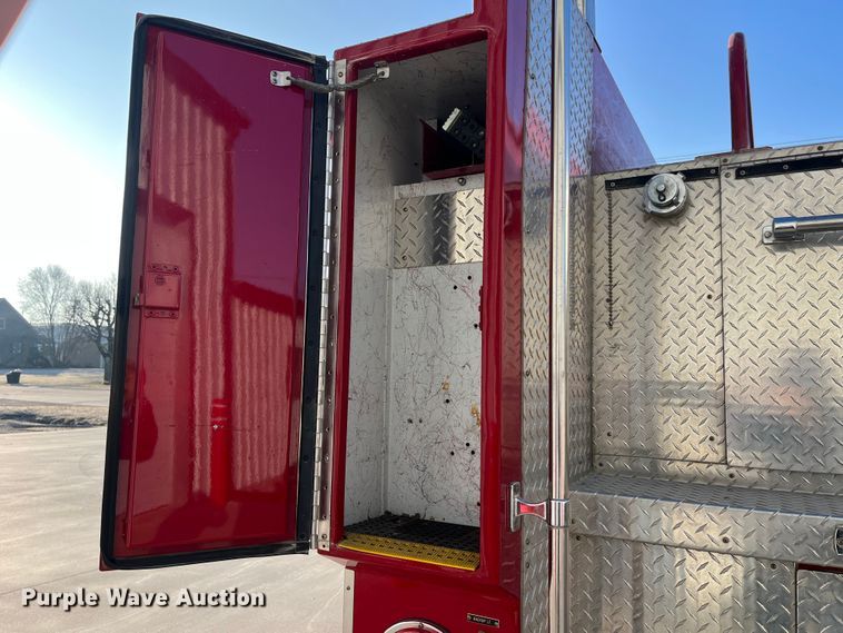 image for item DP0457 1988 GMC C7000  pumper fire truck