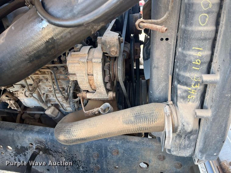 image for item DQ3940 1988 Ford L8000  truck cab and chassis