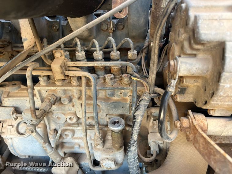 image for item DQ3940 1988 Ford L8000  truck cab and chassis