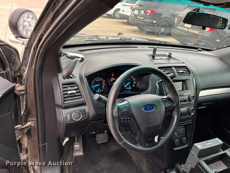 image for item DQ3946 2018 Ford Explorer Police Interceptor  SUV