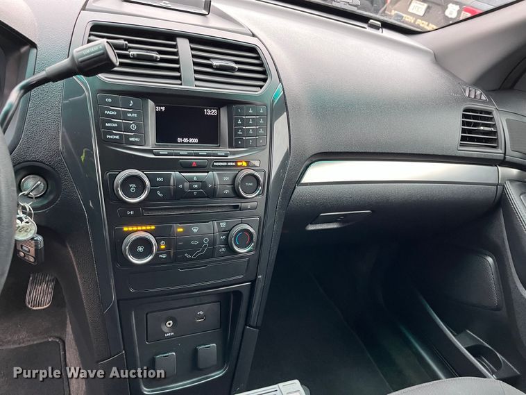 image for item DQ3946 2018 Ford Explorer Police Interceptor  SUV