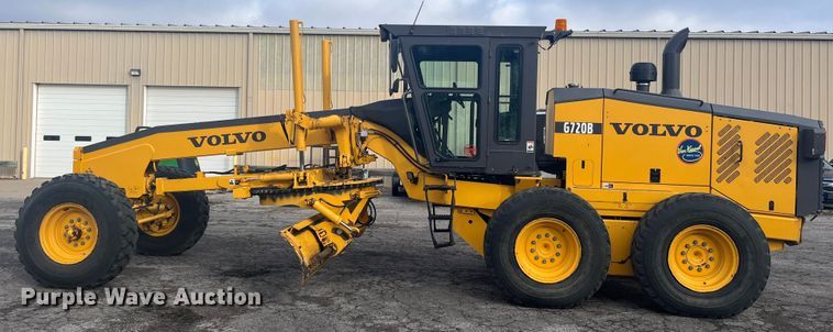 image for item DQ5082 2004 Volvo G720B  motor grader